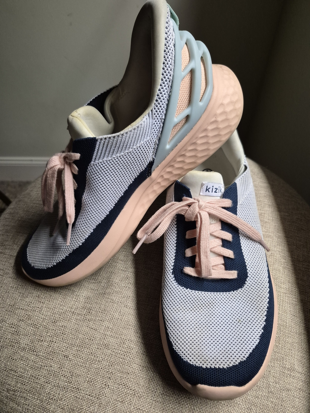 Women’s Lightweight Knit Sneaker in Pink and Navy
